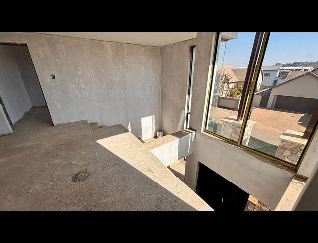 4 BEDROOM HOUSE FOR SALE IN ROODEPARK ECO ESTATE